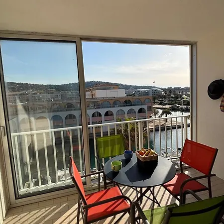 Beau T2 A Avec Loggia Vitree, Vue Et Marina - Fr-1-472-131 Sète